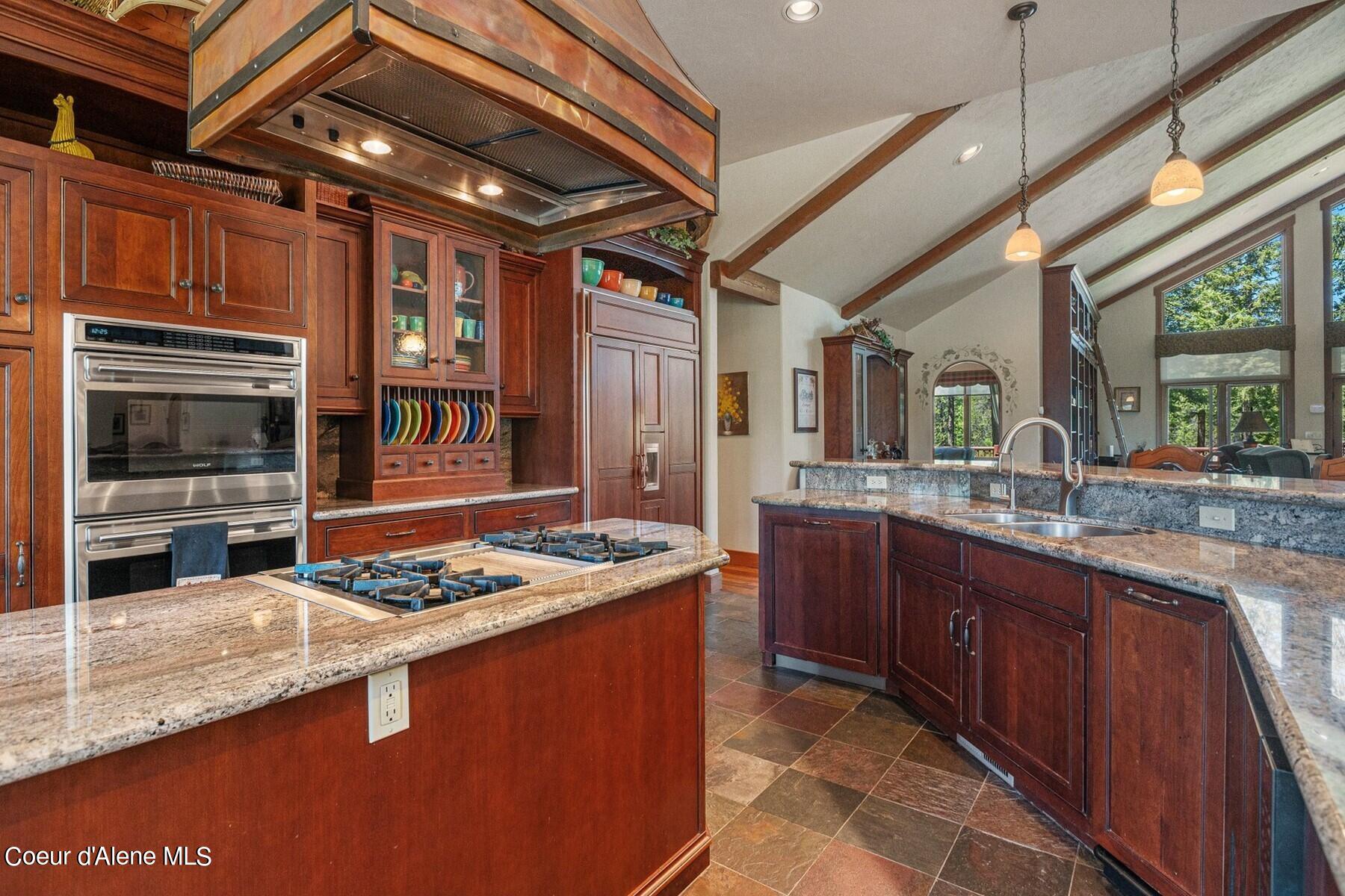 526 Roop RD