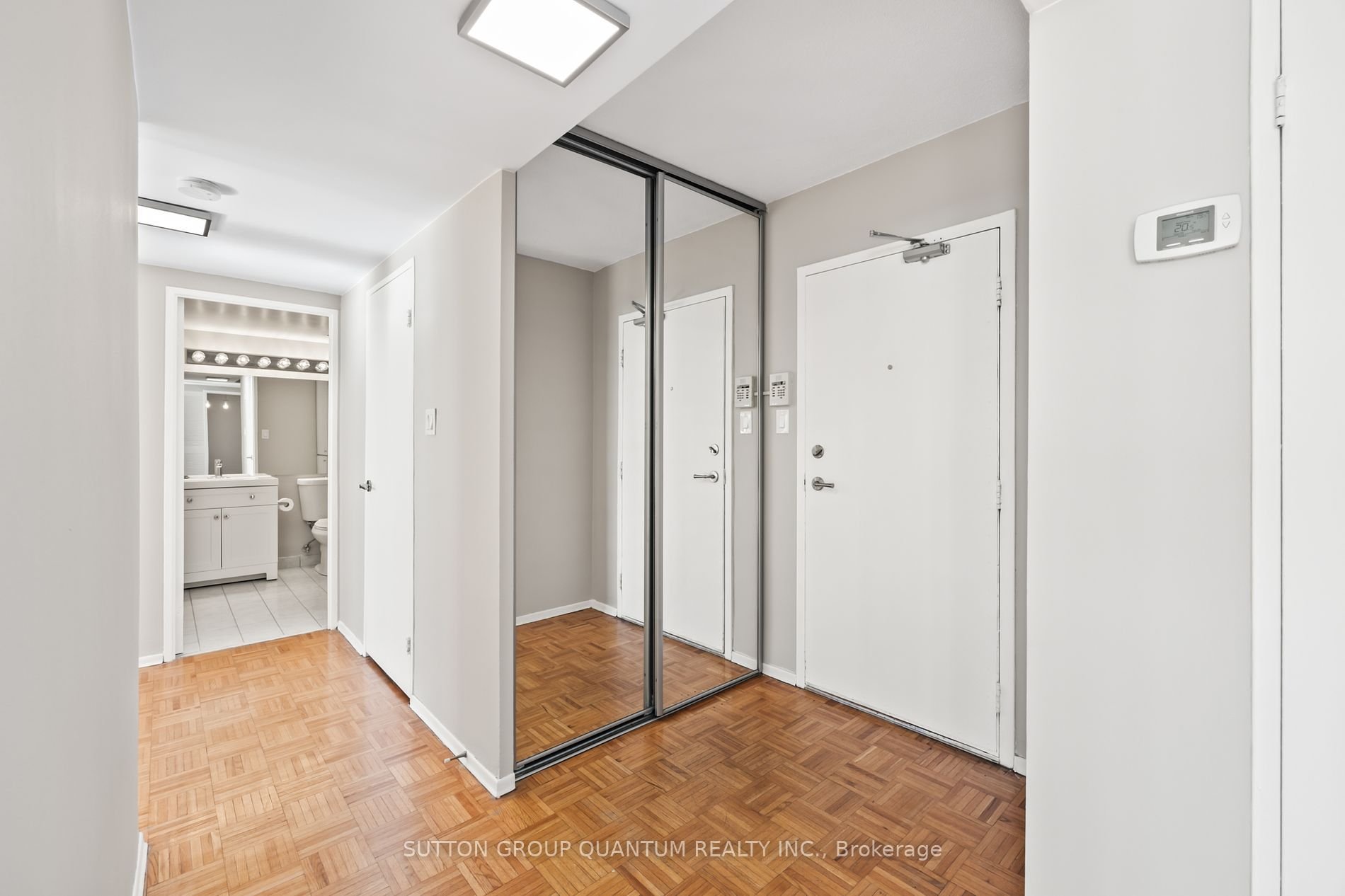 1333 Bloor St 2405