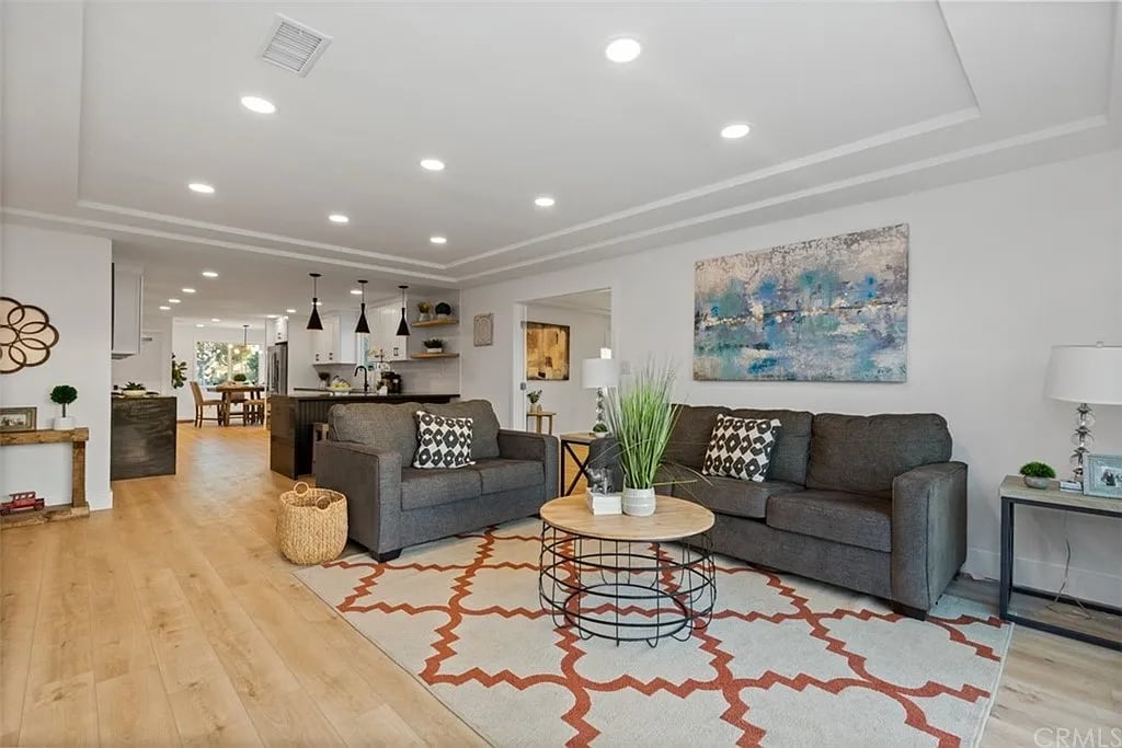 1634 Potrero Grande Dr