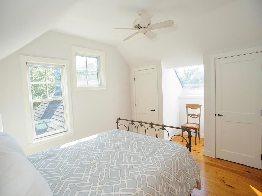 23 Black Point Rd