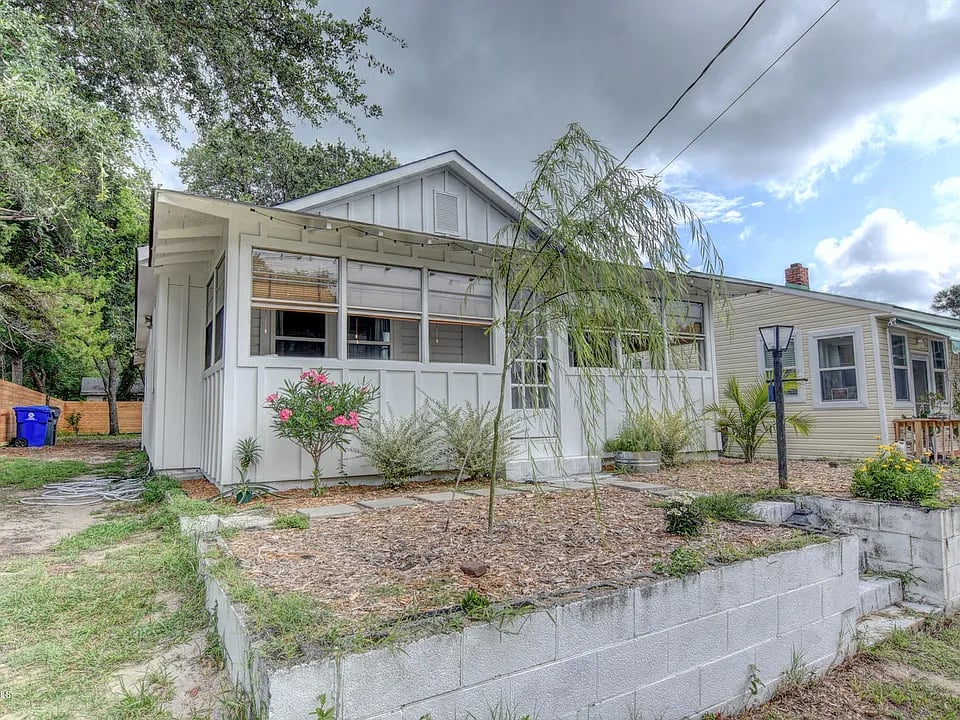 304 Wilson Ave