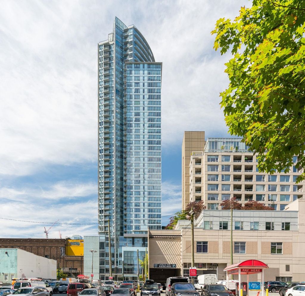 833 Seymour St, #706