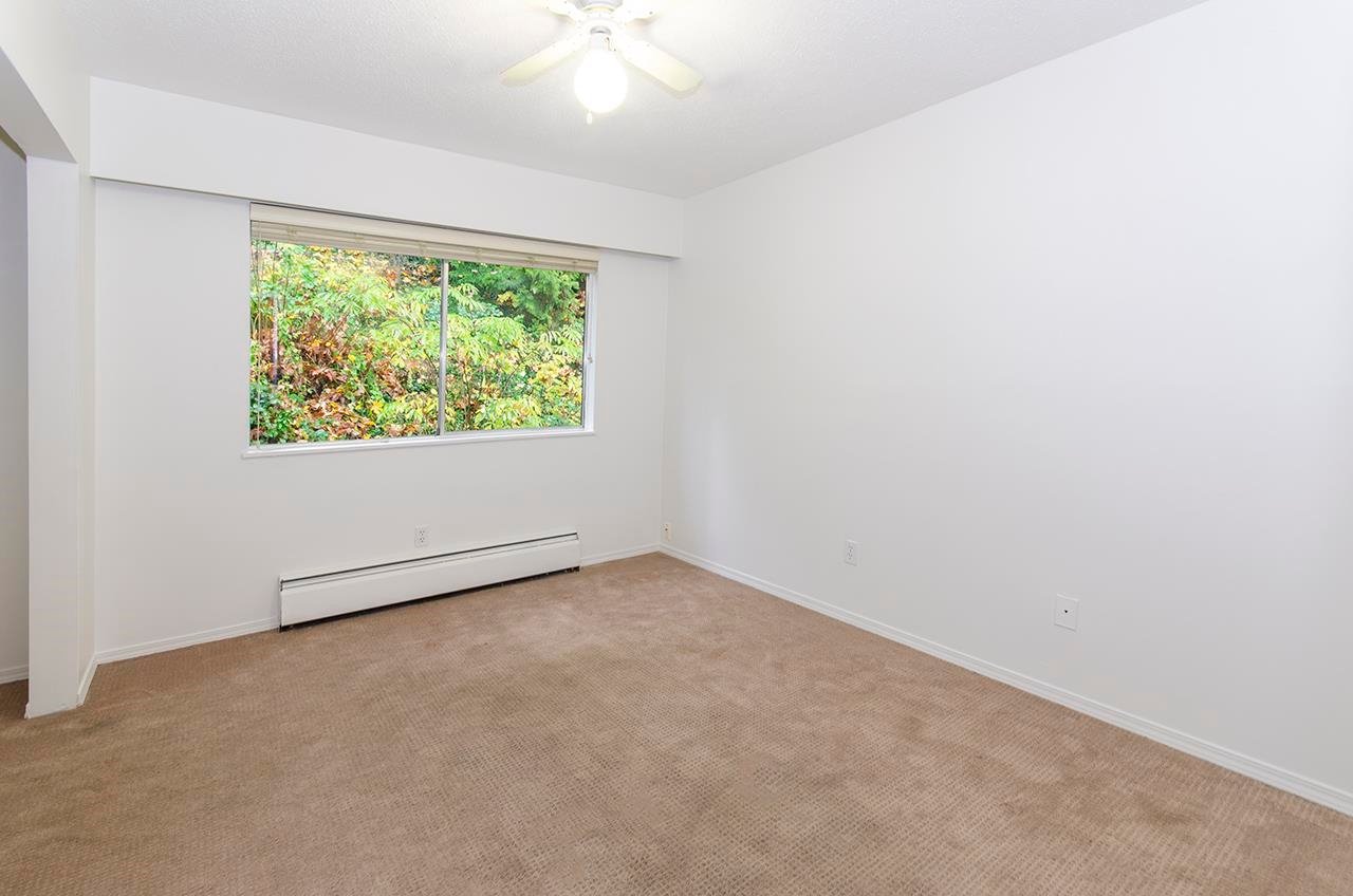 61-928 Premier St