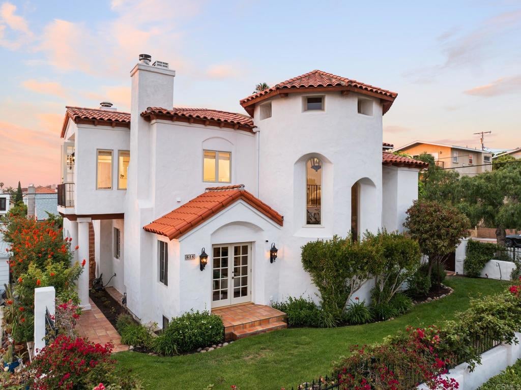 654 Bonair Place