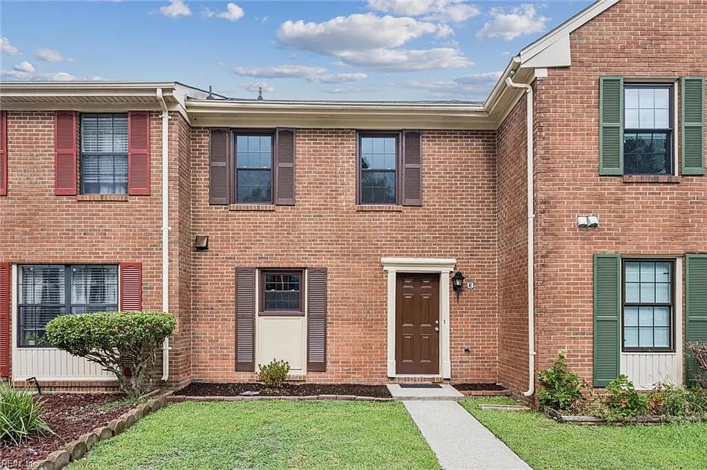 301 Circuit Ln Unit: E