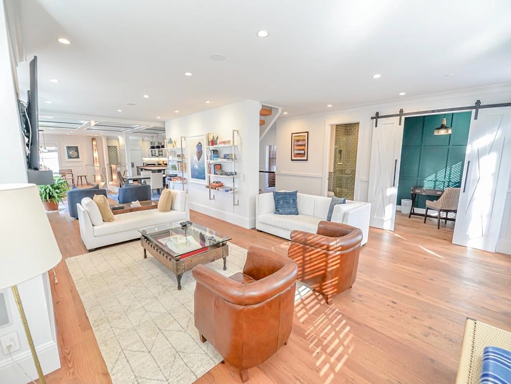 2 Pierce Ln