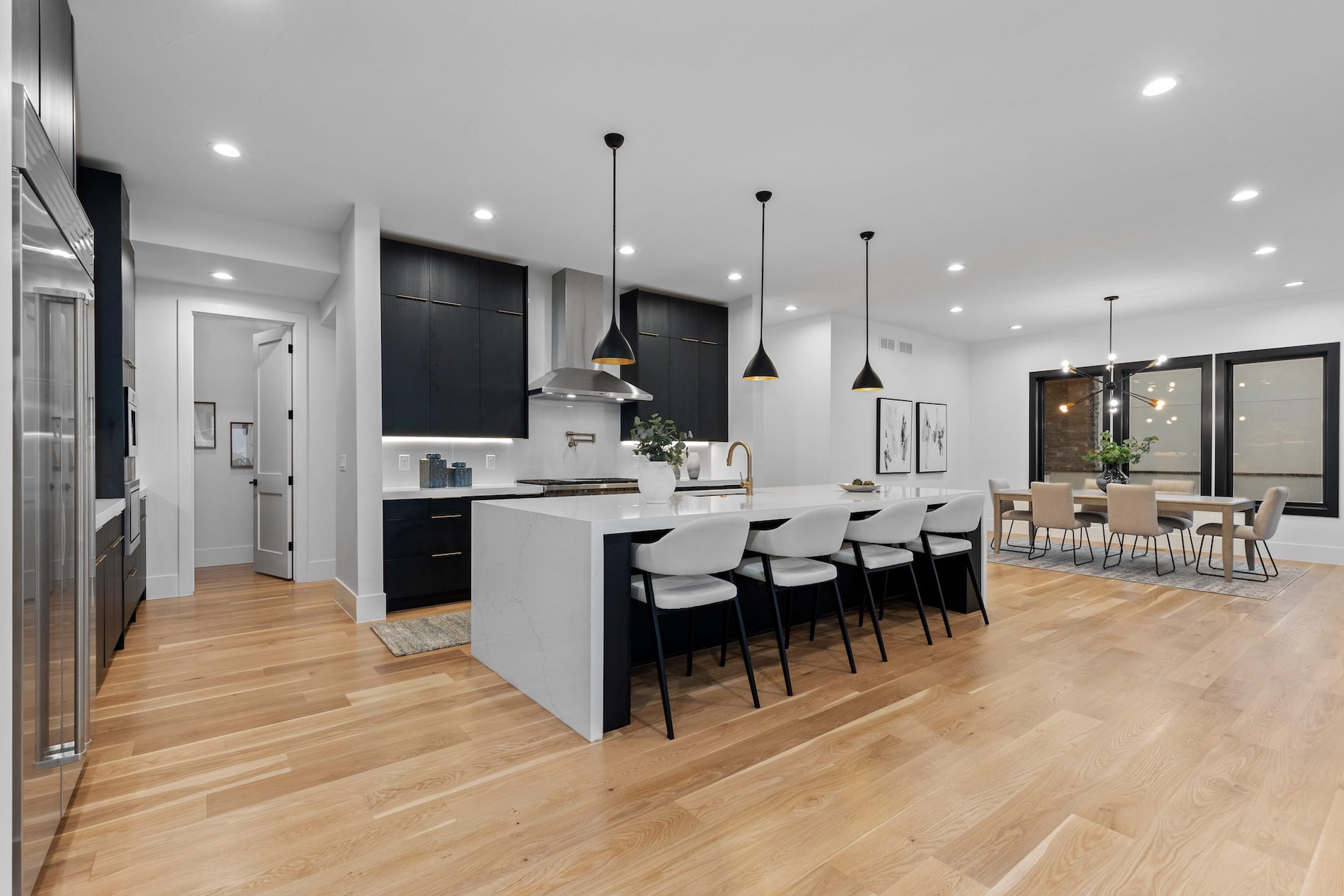 8103 Raphael Lane