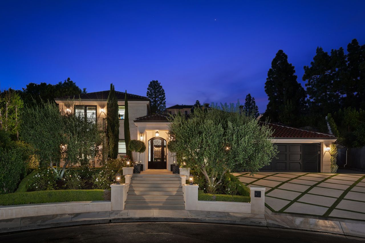 Luxury Estate in Big Canyon