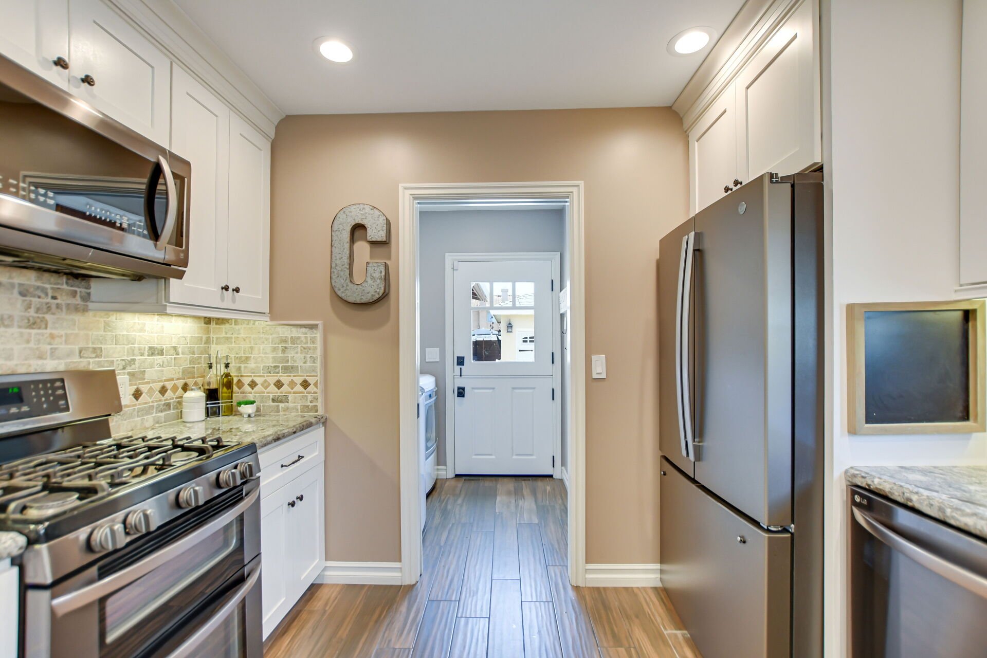 1720 E Walnut Creek Parkway