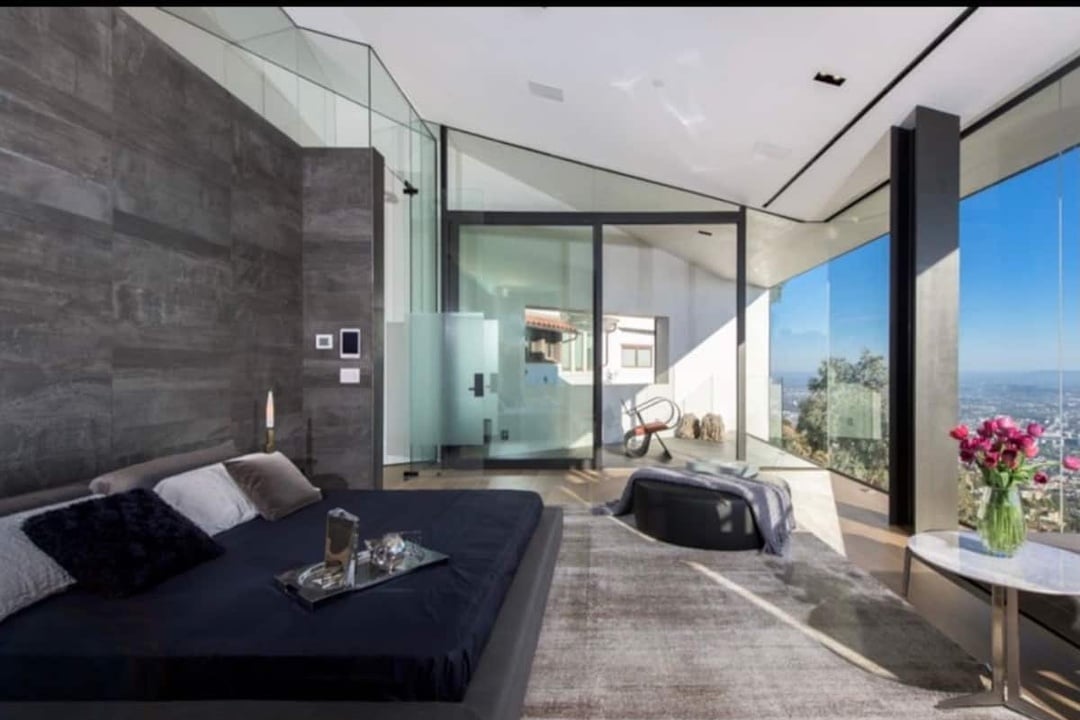 Radiant Opulent