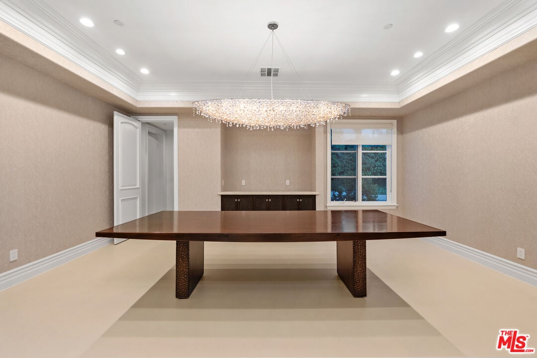 Ivory Arcadia, Martin Lane, 90210