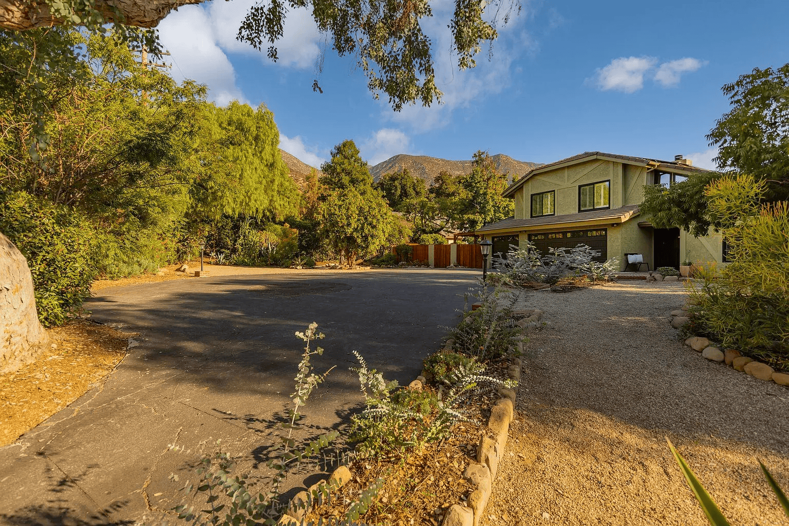 1270 Foothill Road