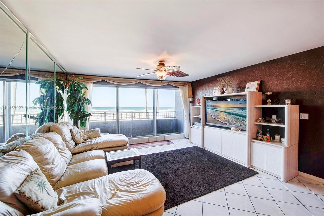 201 Van Buren St #101