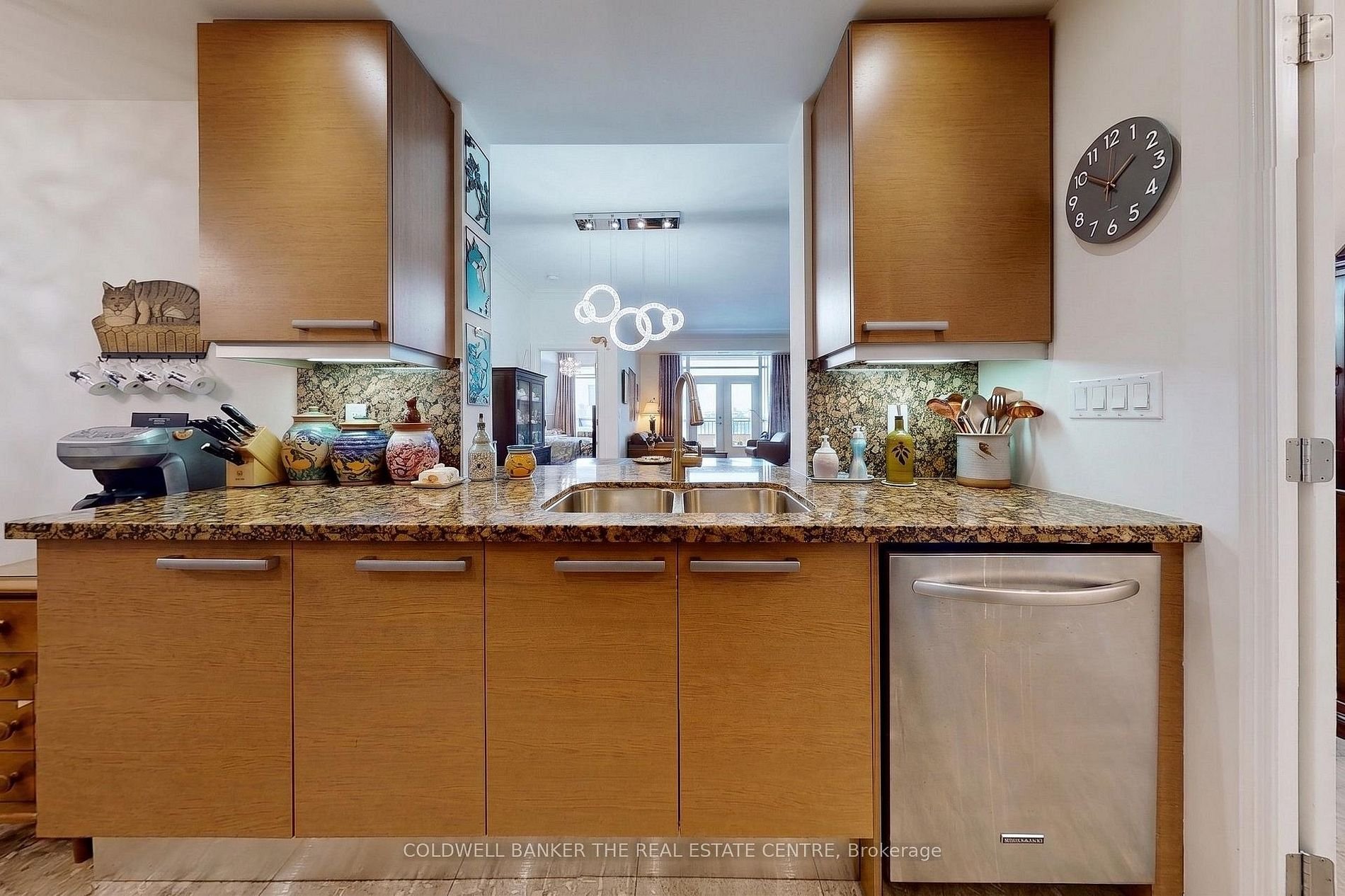 LUXURY LIVING IN NORTH YORK
