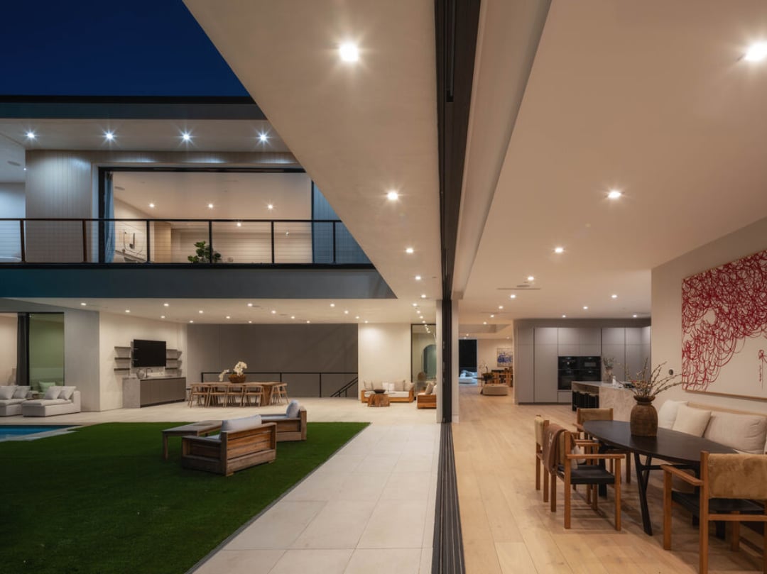 260 S Canyon View Dr