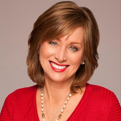 Linda Hoverman O'Neal Fort Mill, SC Real Estate Agent Headshot