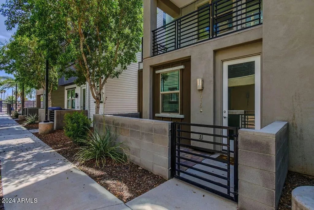 1106 E WEBER Dr #1016