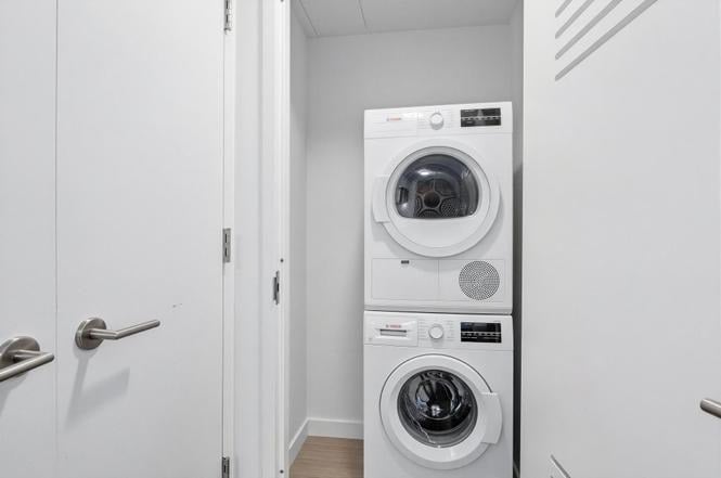 99 HUDSON ST Unit: 402