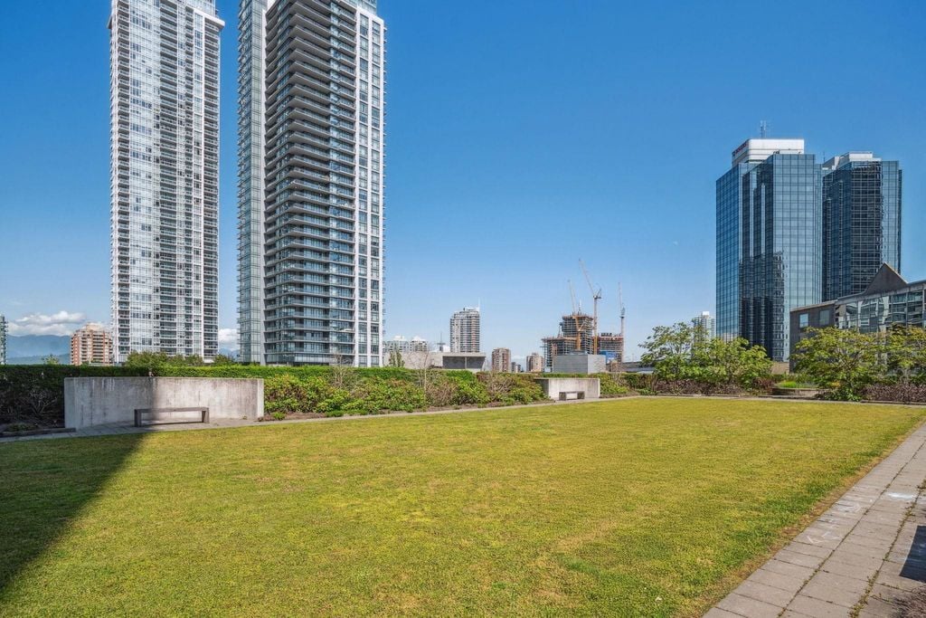6240 McKay Ave, #605