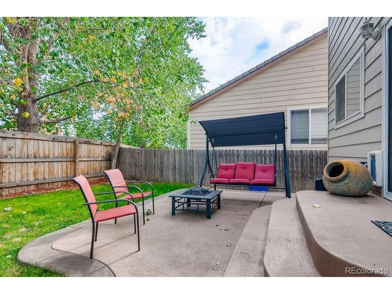 8354 S Quay Ct