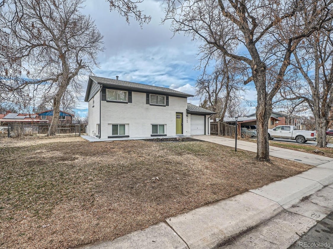 369 S Ursula Way