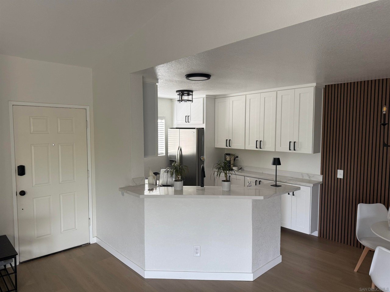 7048 Camino Degrazia #237, San Diego, CA 92111