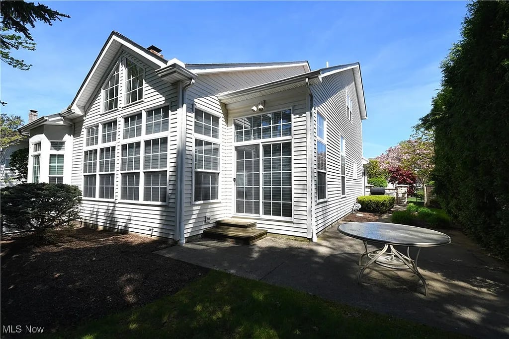 410 W Glengary Cir