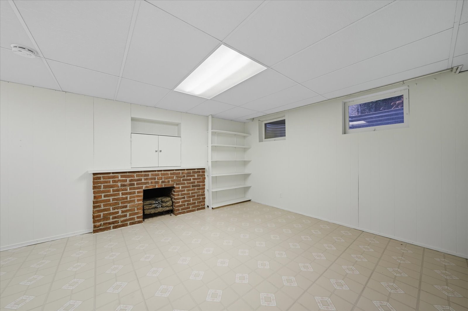 28 Christman Crt 