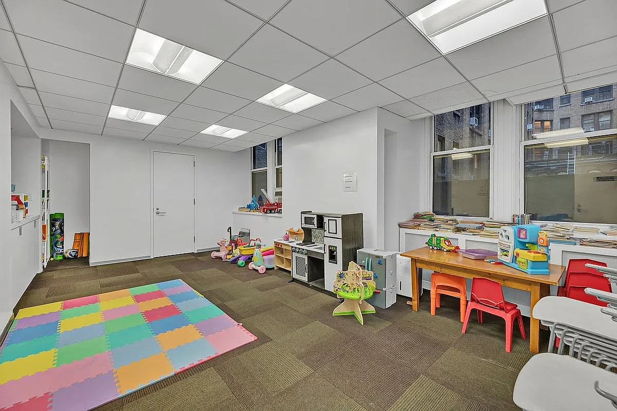 420 Riverside Dr, #2G