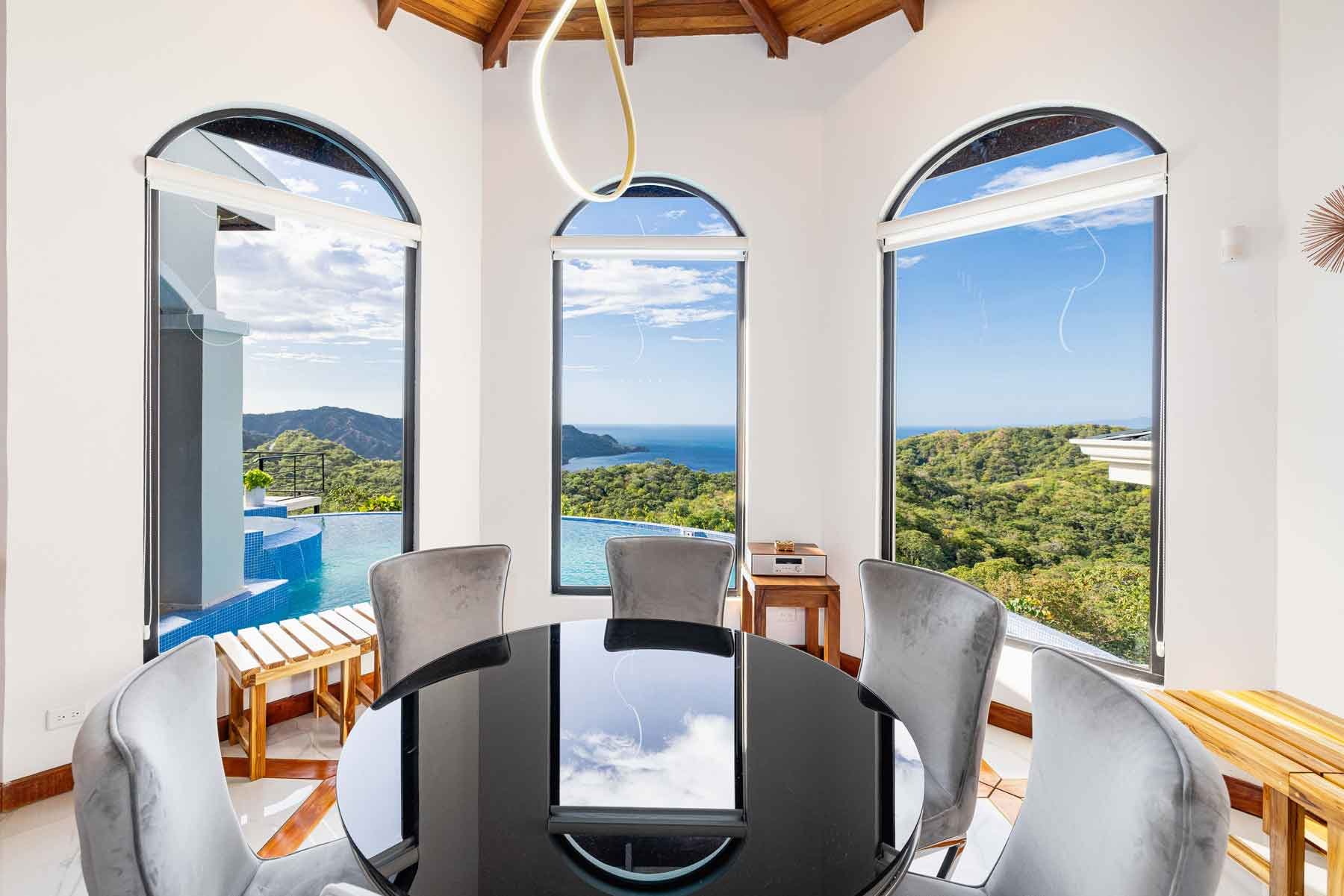 Casa Vista de Paraíso | Panoramic Ocean & Volcano Views in Exclusive Lomas del Mar