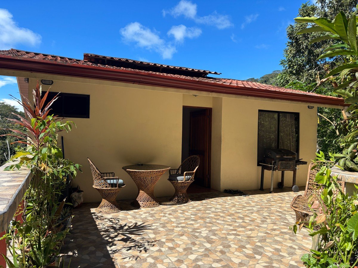 0.16 Acres – 4 Living Units, 7 Bedroom Riverfront Investment Package Near Dominical Beach With Owner Financing!!!