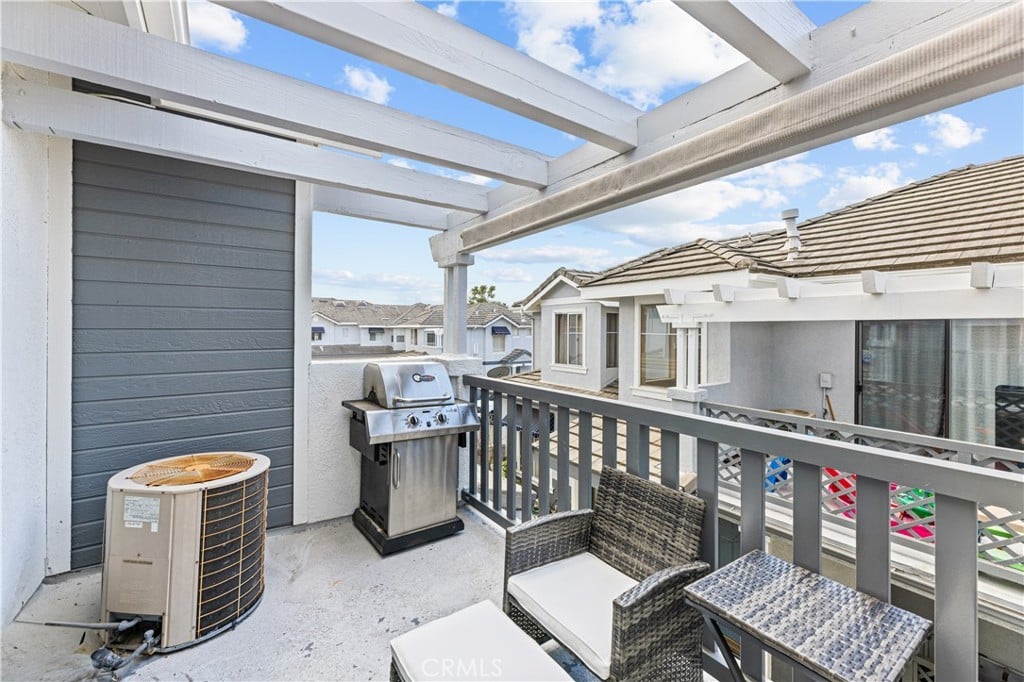 19 Breakers Ln