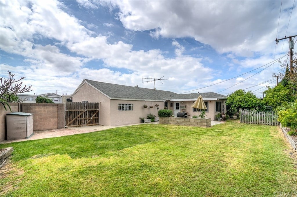 12341 Flagstone Pl