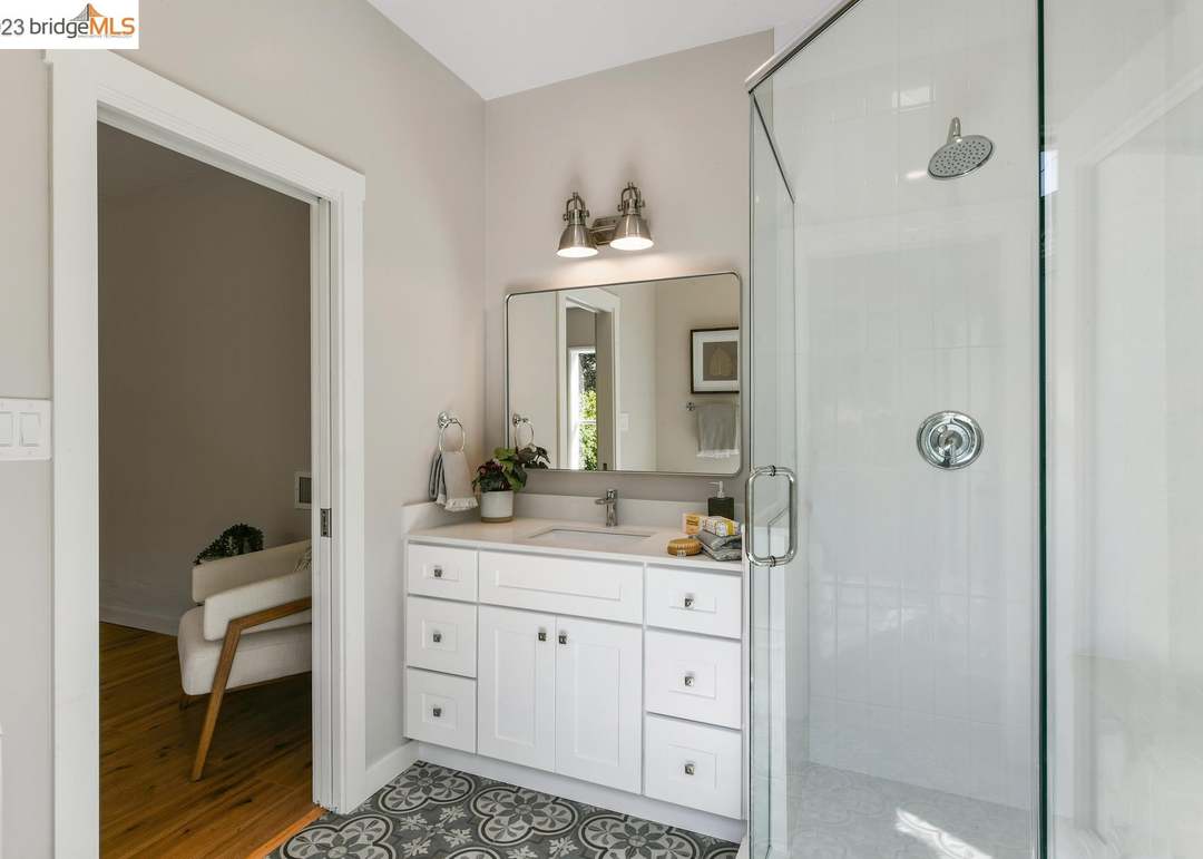 2309 Edna St
