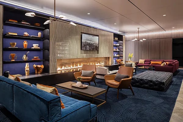 252 South Street Unit: 8J