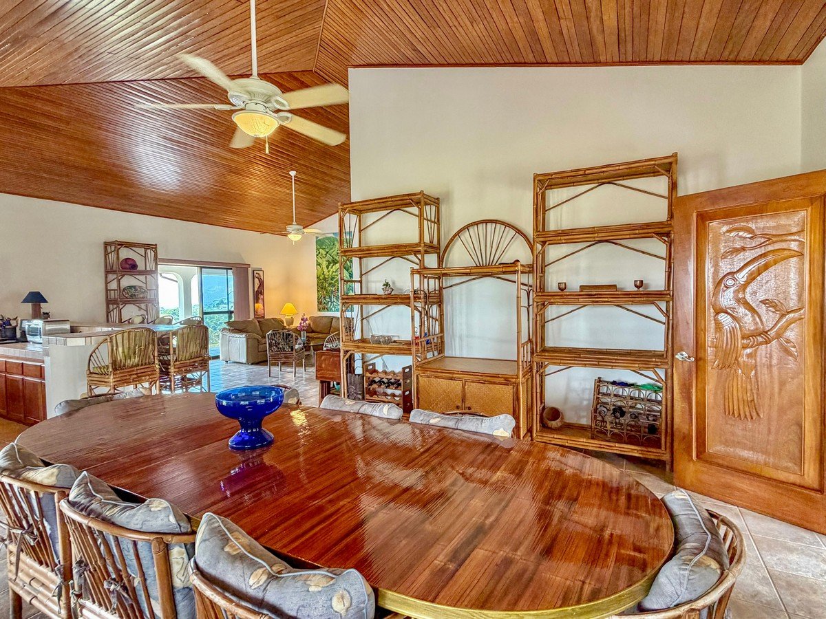 3.64 ACRES – 3 Bedroom Home With Expansive Ocean Views, Multiple Areas to Build, Public Road With Commercial Potential, 10min to the Beach!!