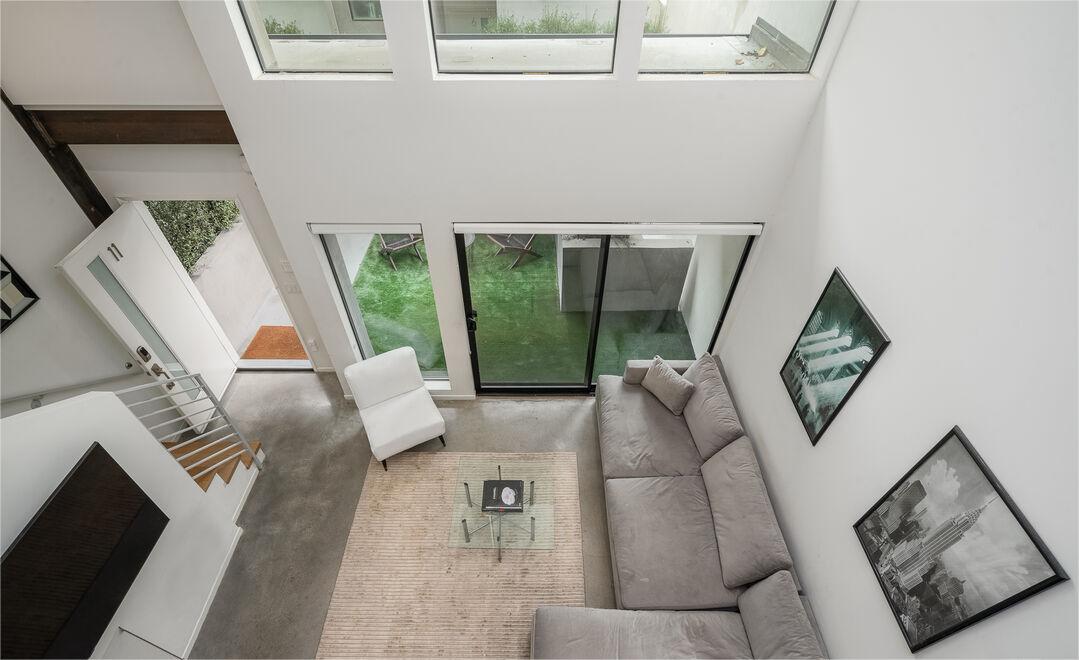 Modern Condo Living in Prime Silver Lake Location
