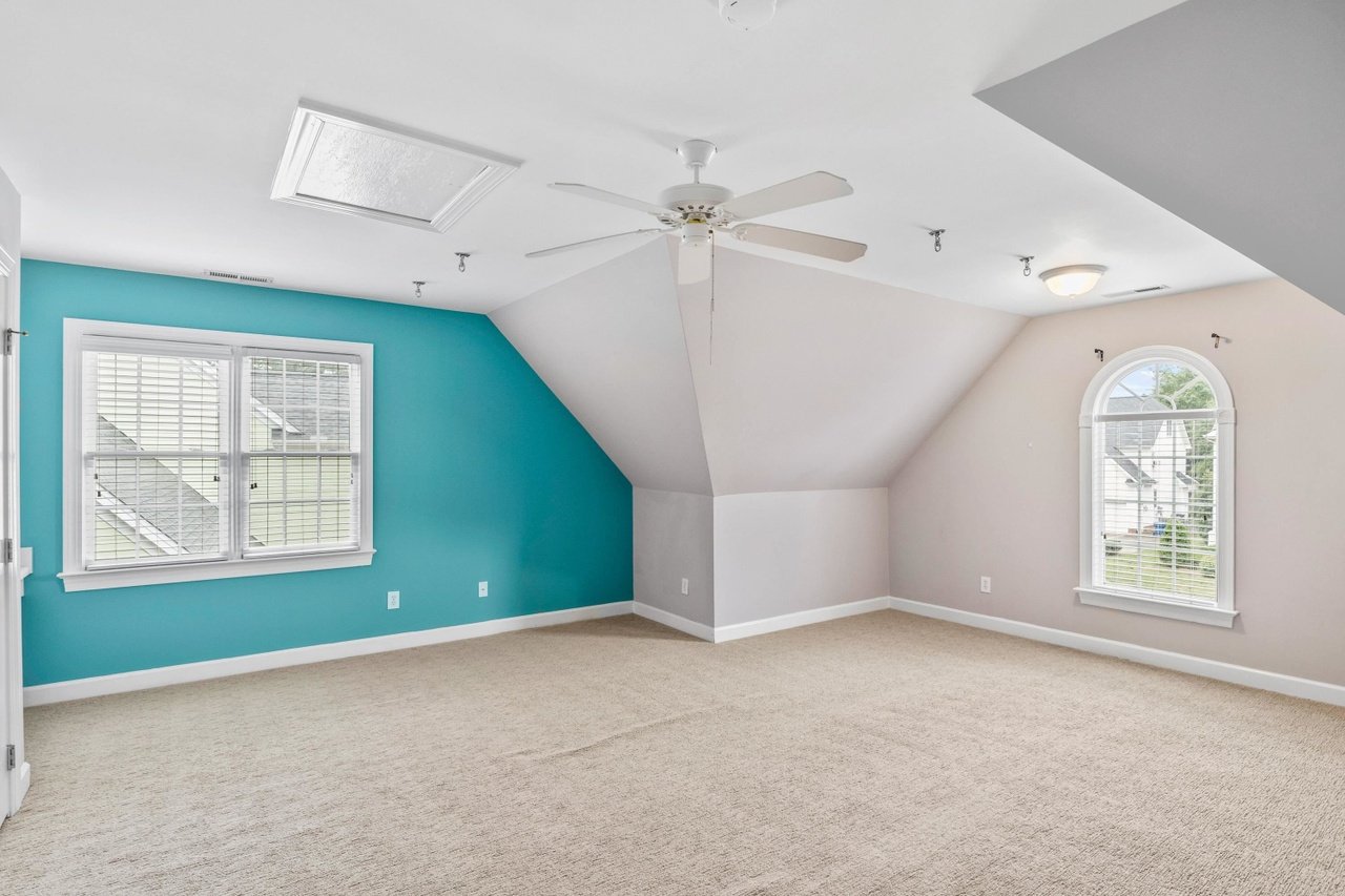 5 Morgans Ridge Ln