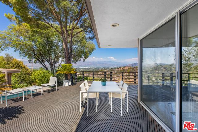 3346 Beverly Ranch Rd