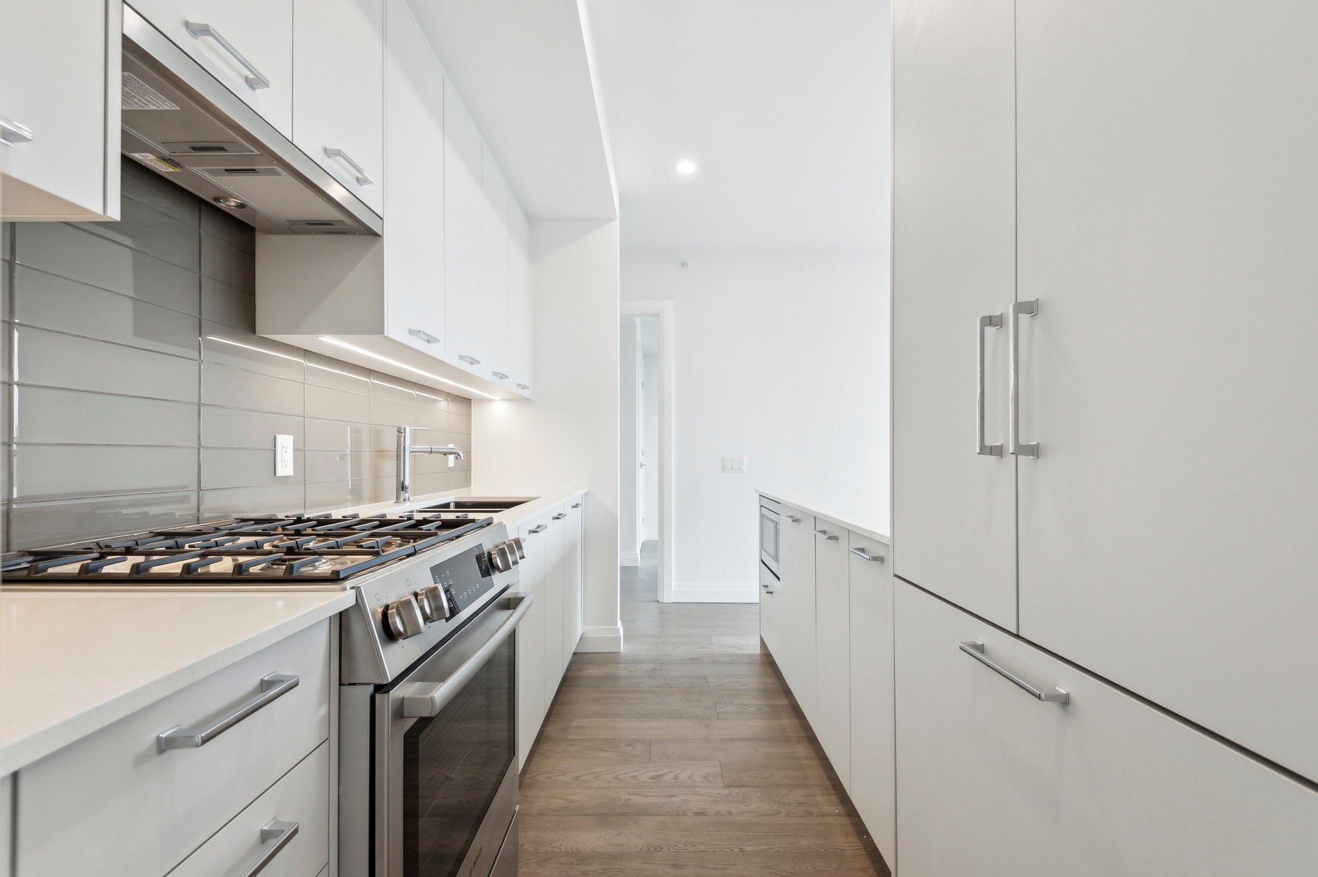 285 Avenue Road #601