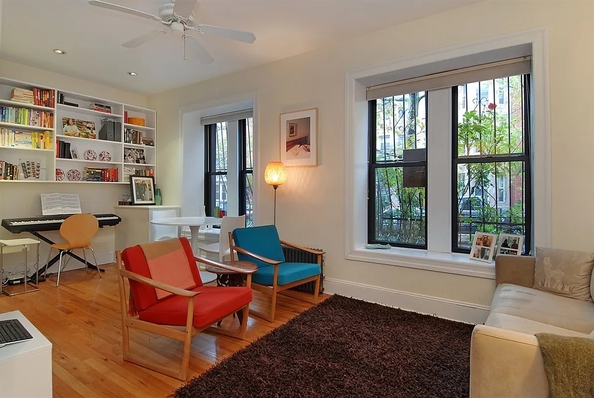322 6th Street Unit: 2