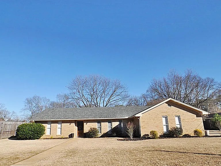 103 Yellowstone Cir