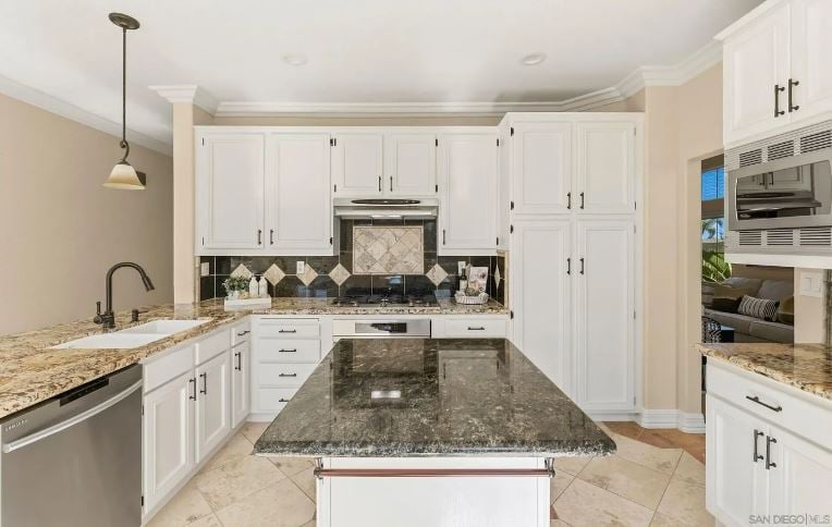 12304 Dormouse Rd, San Diego, CA 92129