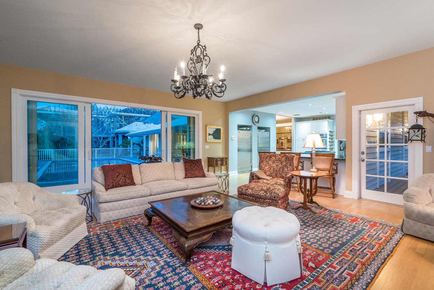 1329 Vista Dr