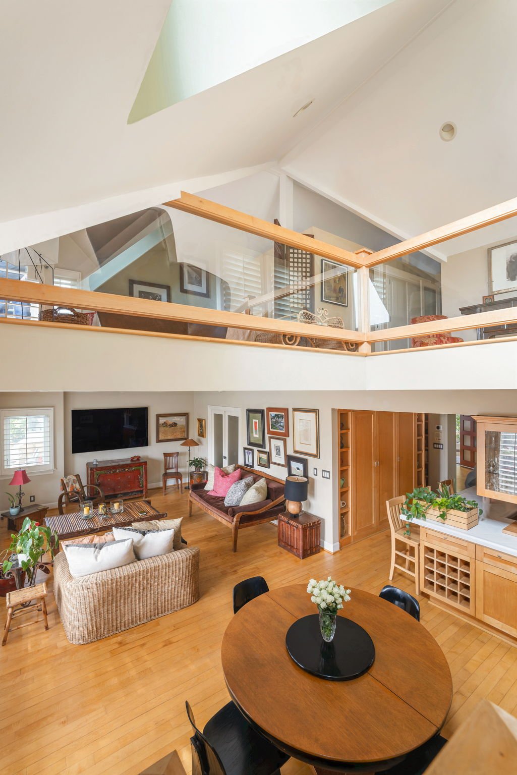 2536 Beverley Ave, Santa Monica 