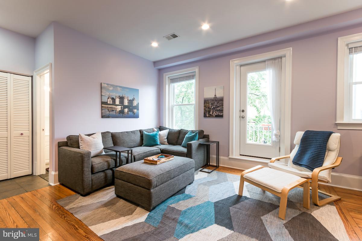 1423 R St NW, # 302