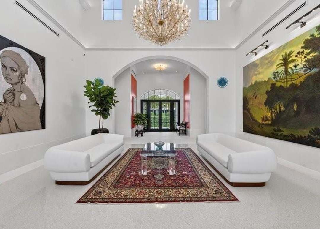 4013 Country Club Ln