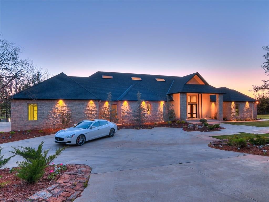 Sweetwater Addition in Jones: Gated, Wooded Luxury Living Minutes from Lake Arcadia, Edmond, and OKC - Wyatt Poindexter - The Agency Oklahoma