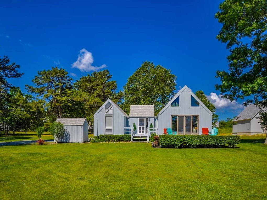 18 Old Harbor Ln
