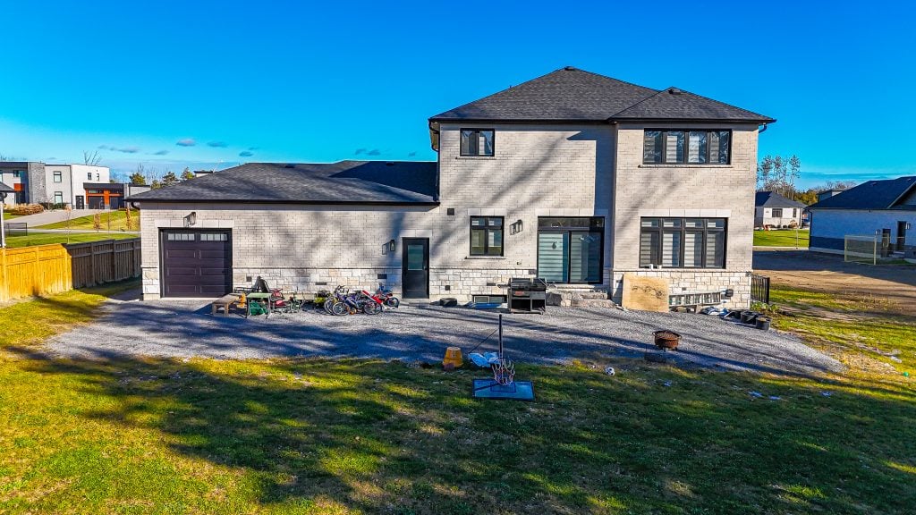 79 Charles Tilley Cres